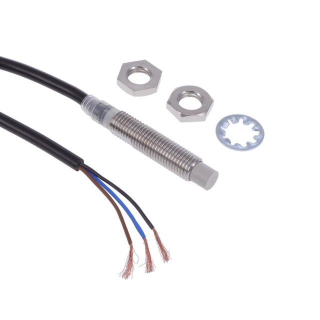 E2E-X2MB1TL8 5M Omron Automation and Safety  Näherungssensoren – Industrie